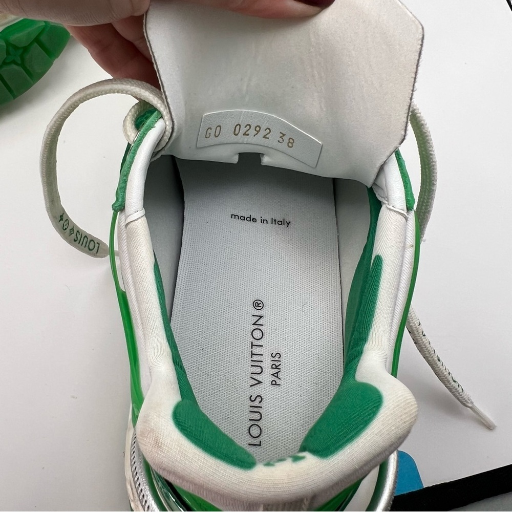Louis Vuitton Run 55 Sneakers - Picture 9 of 10